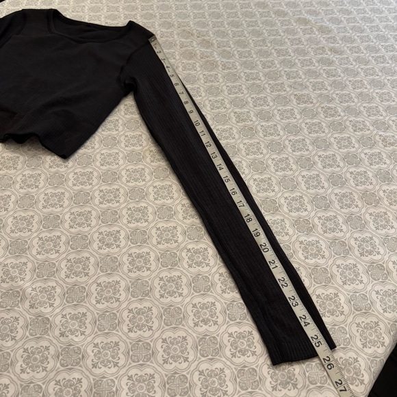 Lululemon Ebb to Street Long Sleeve Black Size 4 - Picture 16 of 16